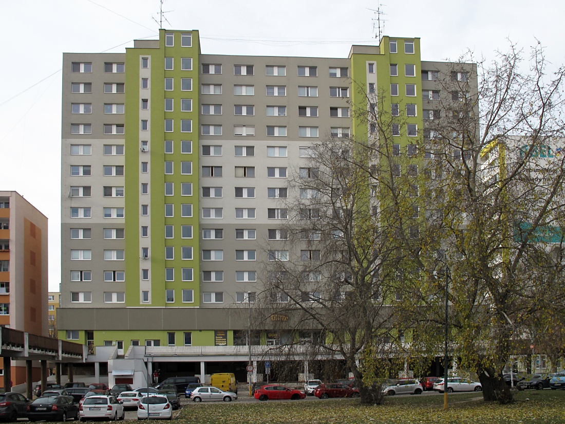 1 izbový byt, Bratislava-Petržalka-Bohrova, je úspešne kúpený