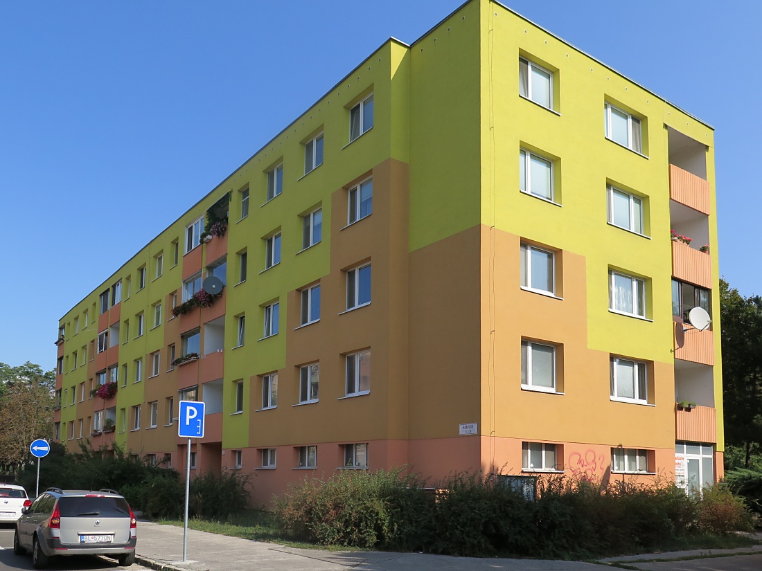 4 izbový byt, Bratislava-Petržalka-Haanova, je predaný